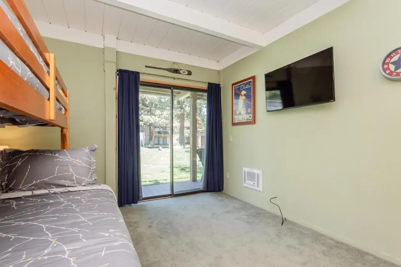 451 - Mountain Retreat W Pool Fireplace Tennis Courts More Mammoth Lakes 0*,  United States